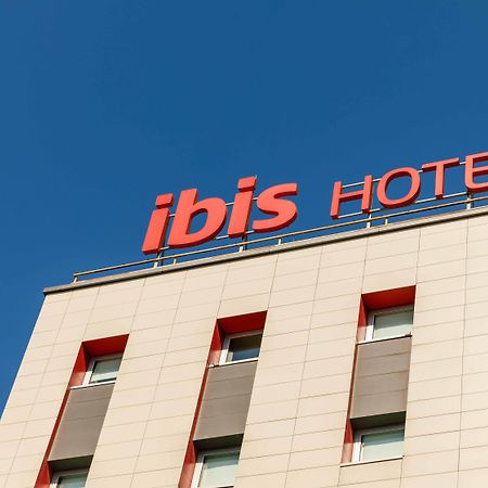 Hotel Ibis Istanbul Esenyurt Extérieur photo