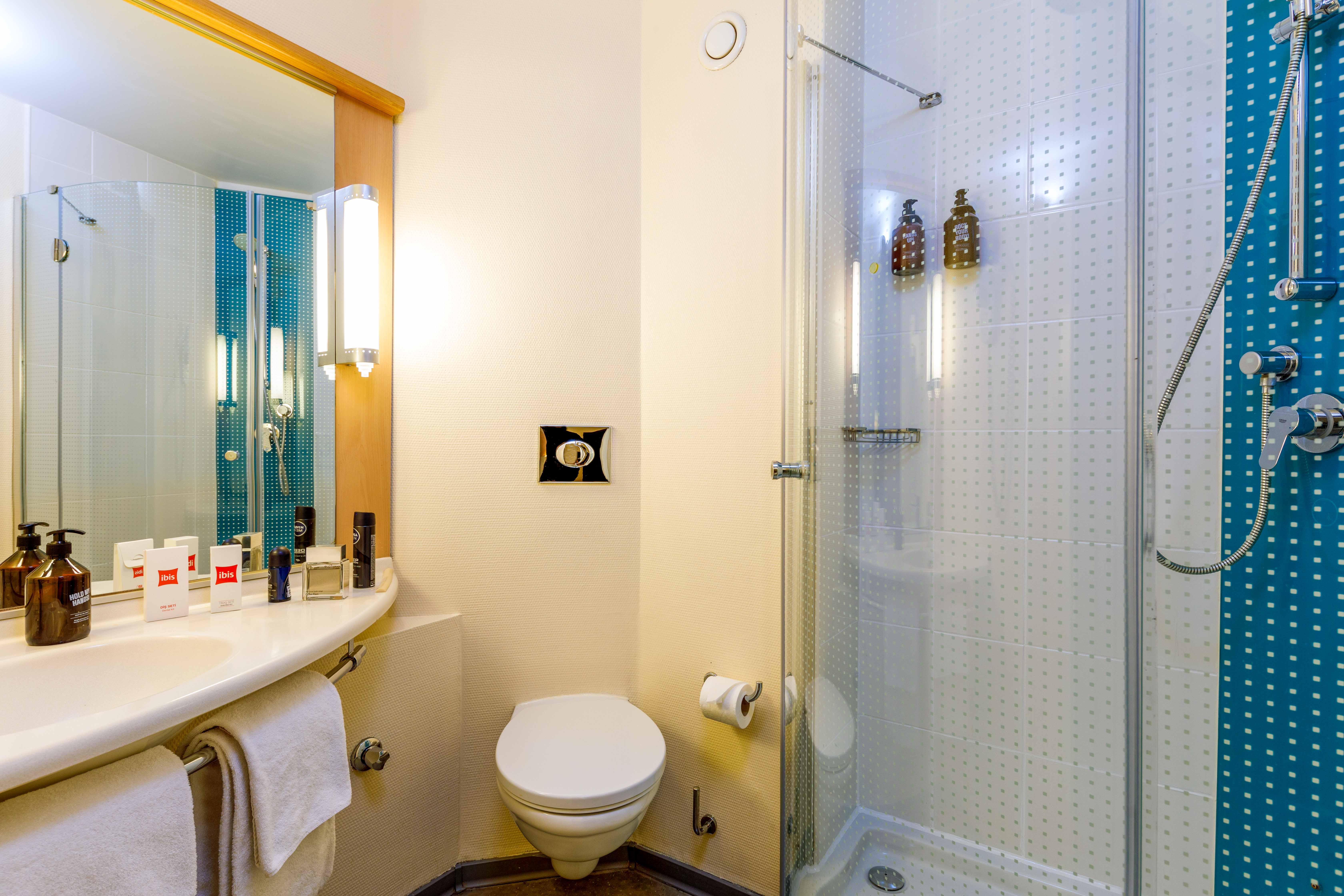 Hotel Ibis Istanbul Esenyurt Extérieur photo