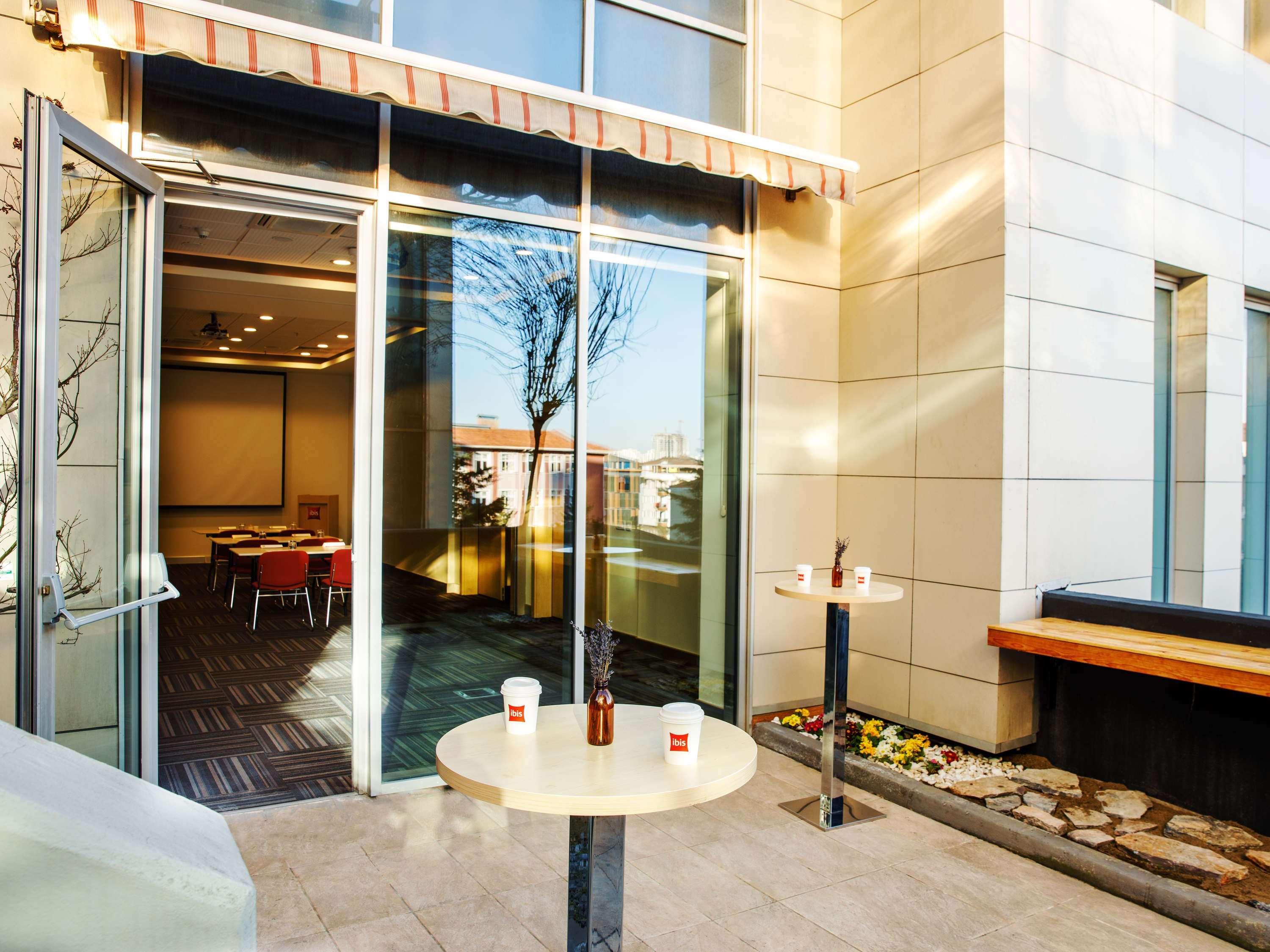 Hotel Ibis Istanbul Esenyurt Extérieur photo