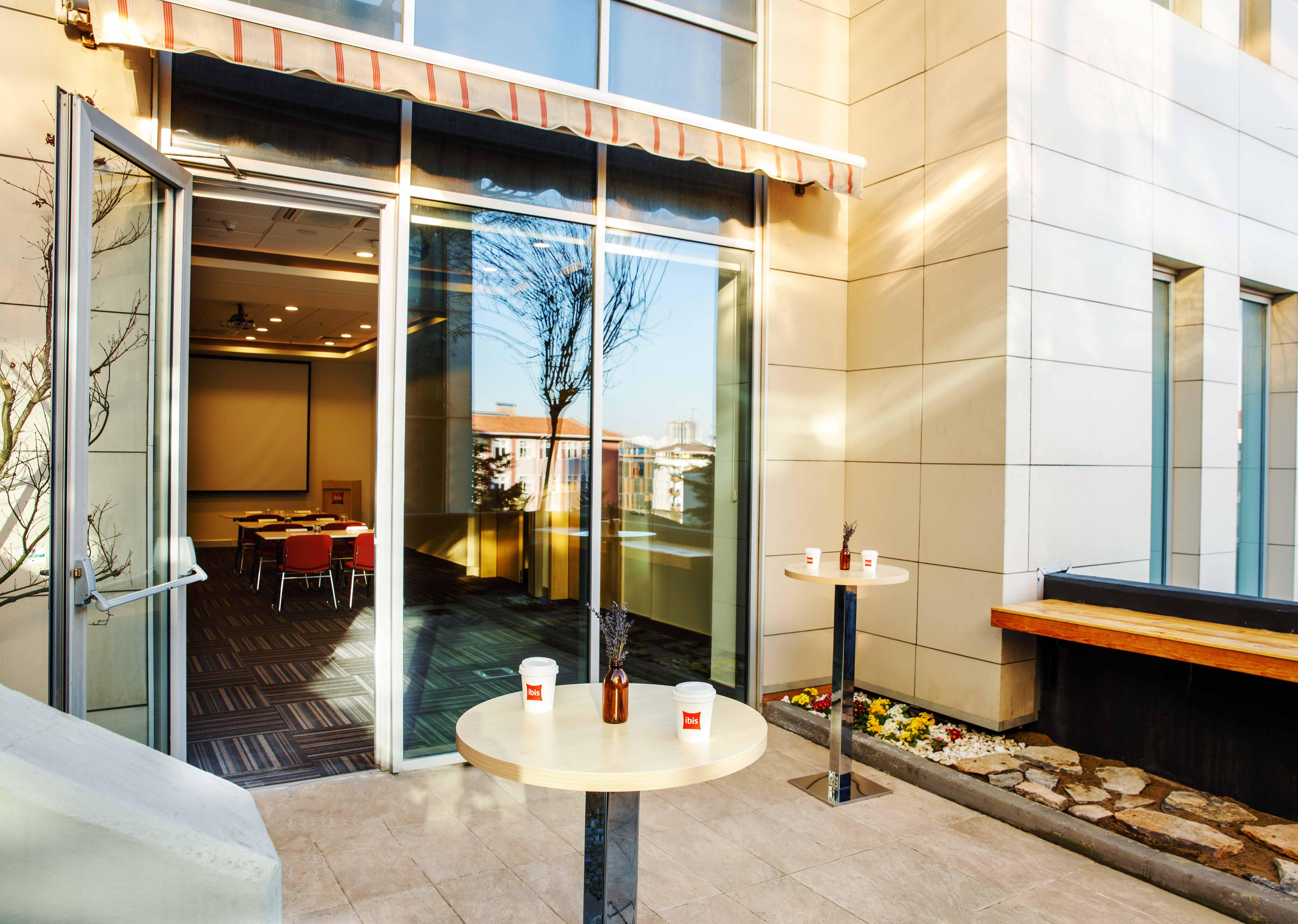 Hotel Ibis Istanbul Esenyurt Extérieur photo